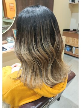 ラーゴムエーベスト(LAGOM ar bast) グラデーションカラー