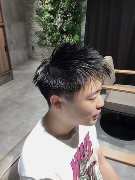 ネセサリー(NECESSARY) カット