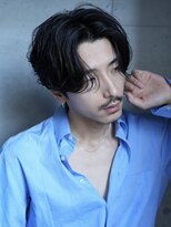 センターパートニュアンスパーマガイルヘアコンマヘア黒髪