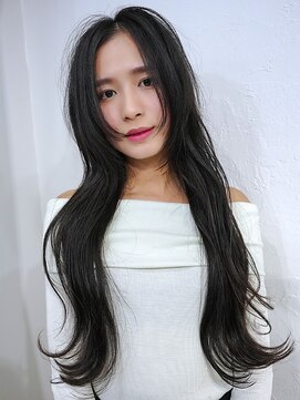 ナービス(NARVIS) 顔まわりデザインカット×ロング