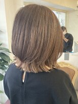 アミュレ(Amule)&nbsp;クラゲヘアー外ハネくびれミディ春ベージュ系ニュアンスカラー