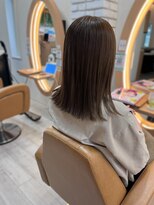 アドラーブル けやき通り店(adorable)&nbsp;大人可愛い艶髪秋色カラーくすみベージュ切りっぱなしミディ