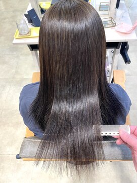 アンジュベイナハ (Ange Bay NAHA) 髪質改善艶髪ストレート