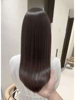 ルピナ(Lupina) 大人の品格ロング!メテオで叶う、シルクのような手触りの艶髪