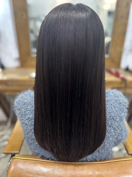 ニューラインギンザ(New-Line 銀座) 艶髪ロング　シルバーカラー