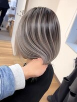 シェルヴ(XELVE)&nbsp;結んでキマるバレイヤージュ