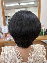 リノ(Lino)&nbsp;短くても女性らしい♪大人可愛いショートボブ