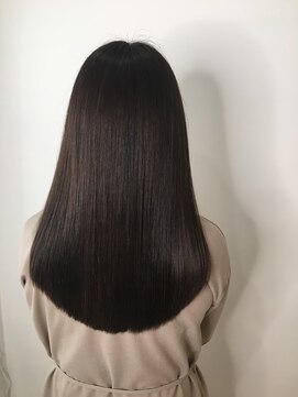 e.m.a プレミアムビューティーサロン 栄駅店(e.m.a PREMIUM BEAUTY SALON) 美髪カラー