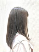 ナチュラルストレート/ロング/黒髪/30代40代/ボリュームダウン