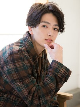 ハニーシブヤ(HONEY shibuya) 無造作パーマセンターパートツーブロックマッシュショート/黒髪