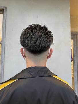 エイミーバイアフロート(amie by afloat) 【伊藤指名限定】オールバック風スキンフェード