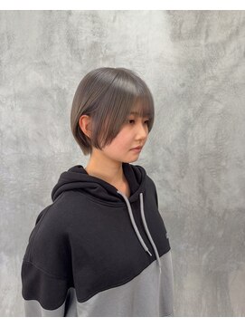 ヨイク(YOIKU) ショート×シルバー