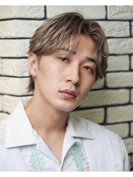 オーシャントーキョー 原宿(OCEAN TOKYO) ハイライトミルクティーベージュツーブロックメンズマッシュ