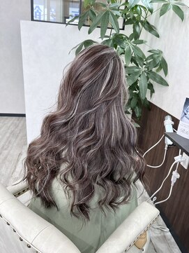 ベルヘアーデザイン 堺東(Belle hair Design) コントラストハイライト/外国人風/ハイライト/レイヤーカット