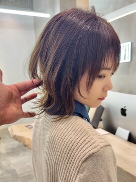 ダブルトーキョー シブヤ(W-TOKYO SHIBUYA) ふんわり丸みシルエットの小顔ショートウルフ　ネオウルフ