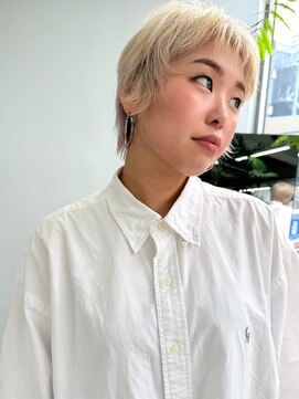 ウーフ(U-fu) ホワイト ウルフカール ベリーショート
