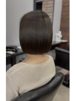 ランルコネ(ran rukone)&nbsp;オリーブカラー白髪ぼかし白髪染めミニボブ