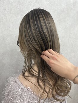 アン(Hair make un)の写真/［カラースペシャリスト在籍salon♪］お客様一人ひとり丁寧な施術で理想のカラーを叶えます。[ブリーチ]