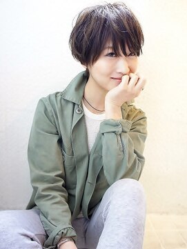 ドロップ(drop) お手入れ簡単シルエットきれいなマッシュショートヘア〔表参道〕