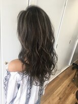 サンマルサン(303)&nbsp;【303 HAIR AND TREATMENT】ハイライト×ロング