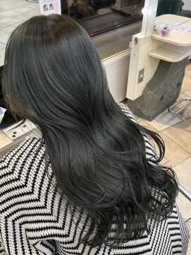 ユーフォリア 池袋東口駅前店(Euphoria) 【Euphoria MITSUKI】透明感たっぷりオリーブカラー