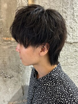 ヒュイル バイ ニアウ(Hwyl by Niau) メンズマッシュウルフパーマスパイラルパーマニュアンスパーマ