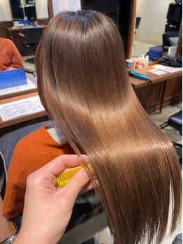 イオエ 梅田(ioe)の写真/話題の髪質改善「TOKIOトリートメント」「酸性ストレート」など髪質改善メニューが豊富なサロン！