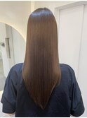 美髪矯正で柔らか質感ストレートへ