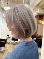 ハーツ(Heart's)&nbsp;ボブ×白髪ぼかしカラー