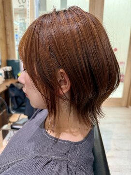 イー(E) 外はねボブ