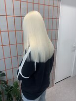 ペレ 原宿(PELE)&nbsp;ダブルカラー/ケアブリーチ/羽エクステ/原宿