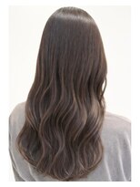 カウチ ヘアー ドレッシング(COUCH Hair Dressing) 春も人気♪大人女性におすすめハイライトカラー