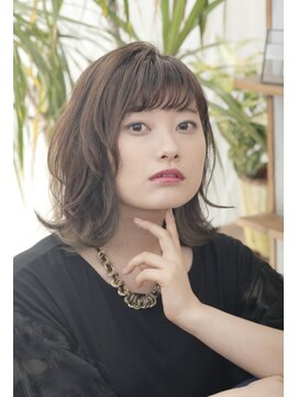 スタジオ 渋谷 原宿(Stujio) 大人キレイな外ハネミディアム