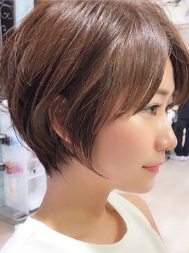 ロンド 表参道店(Lond) 【津賀雅也】毛束感のある大人ショートボブ