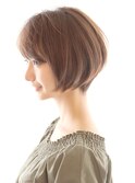 20代30代40代に人気シルエットが綺麗に見えるショートボブ