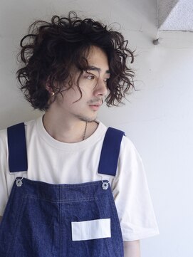 コイ(coii) 【coii】ツイストパーマのセクシーミディ(原宿/表参道)