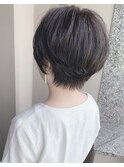 大人可愛い20代30代40代小顔ワンサイドショートボブ丸み前下がり