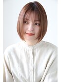 大人前下がりショートボブ