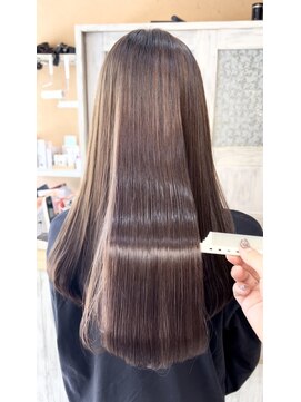 モアムー(Moremuu) ツヤツヤストレート