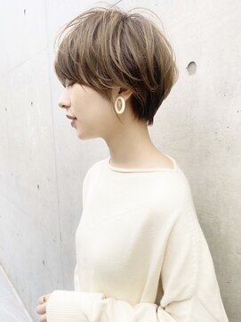 アンド ストーリーズ(&STORIES) 大人可愛い前髪ありのひし形マッシュショートパーマ３0代４0代