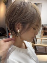 ラフ 立川(Laff)&nbsp;ショートヘアショートボブ白髪ぼかしハイライトカラーボブ