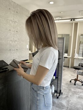 ウル 岡山駅店(ULu.) ハイライトバレイヤージュブリーチダブルカラー岡山髪質改善ULu