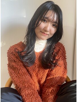 アンフレール ふんわりレイヤースタイル/大園芽依