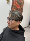 センターパート　ハイライト　ハイトーンカラー