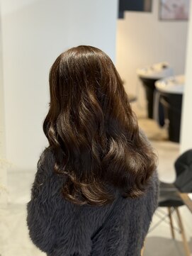 ブラウンカラー