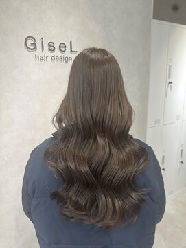 ジゼル 小倉(GiseL) 赤みゼロのモカベージュ