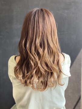 ミニマス(minimus) ハイライト × ミルクティーベージュ