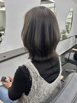 エミタス 柳通り(Emitas.) 和歌山市で人気のオリーブグレージュカラー♪