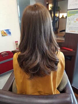 レヴェリー(REVERIE) ワンカールでナチュラルロング