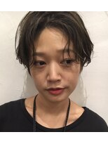 無造作センターパート×大人ショート